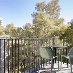 Luxury Studio Beach Flat 421