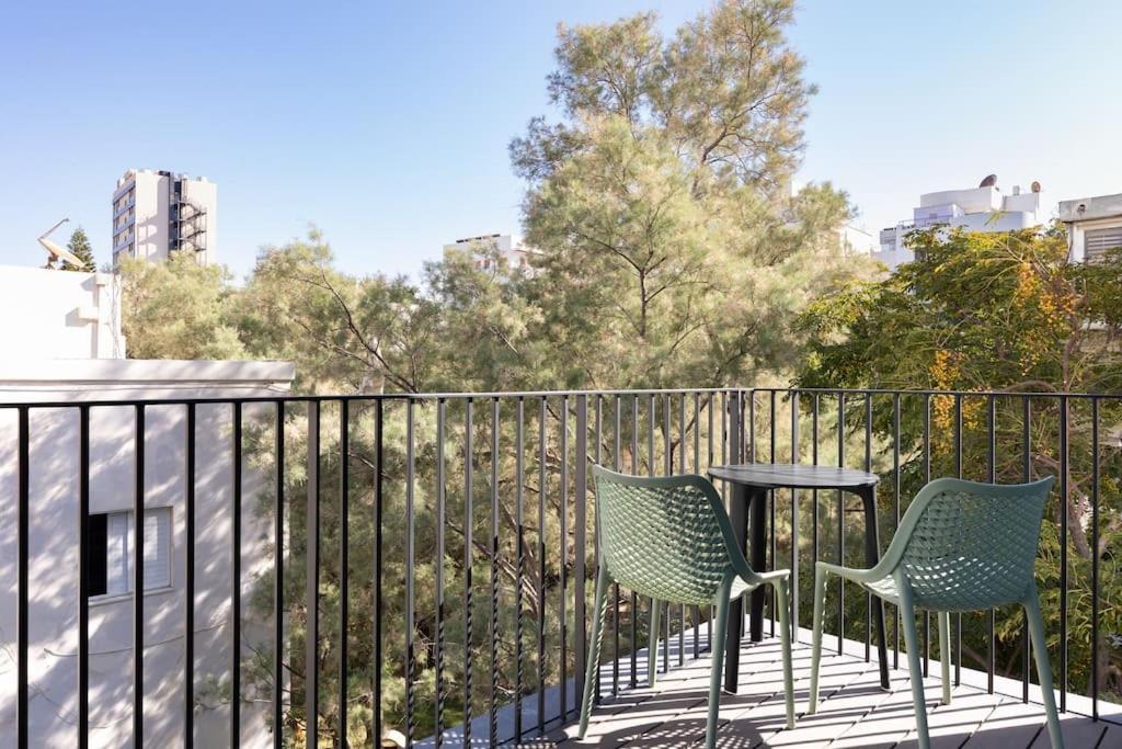 Luxury Flat 421 *